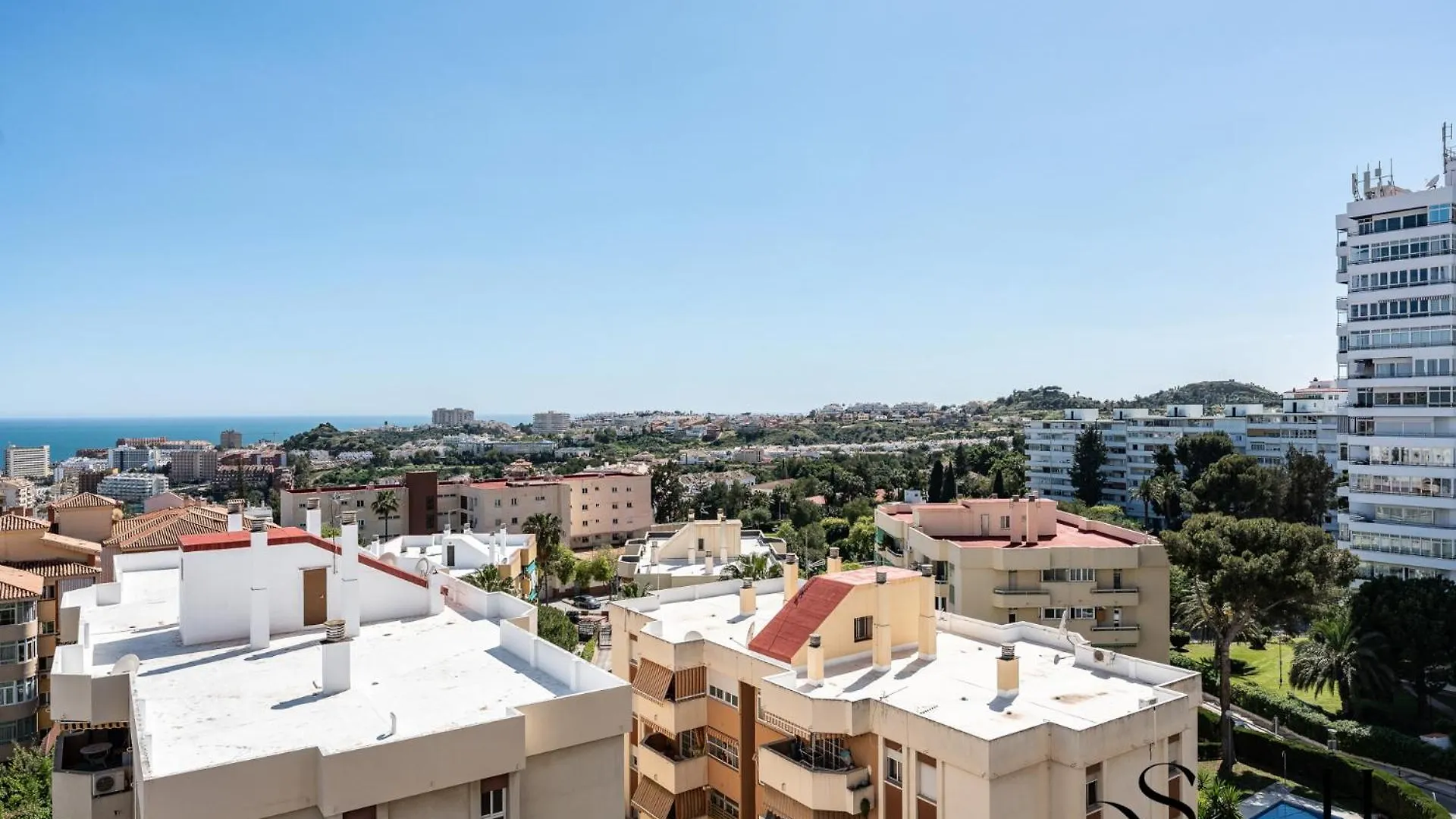 Central 2 Bed I Pool I Sea View Benalmadena Spain