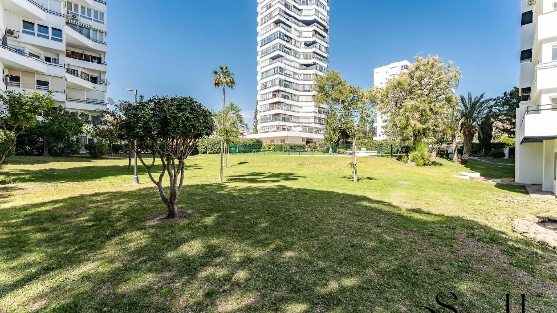 Central 2 Bed I Pool I Sea View Benalmadena Spain